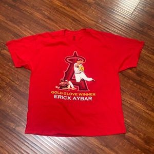 2011 Erick Aybar Los Angeles Angels Baseball Gold Glove Winner T-Shirt size XL.